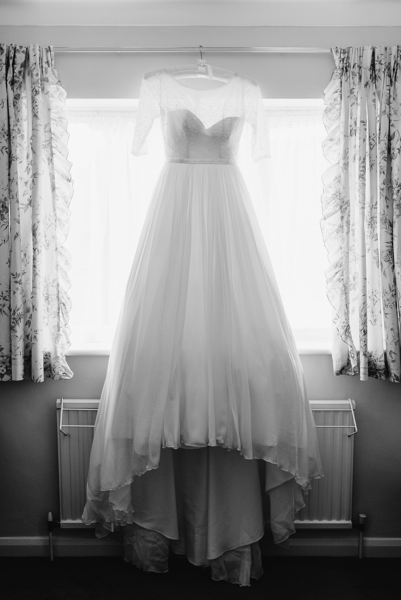 london-city-church-wedding-hampton-bushy-park-st-marys-church-008.jpg