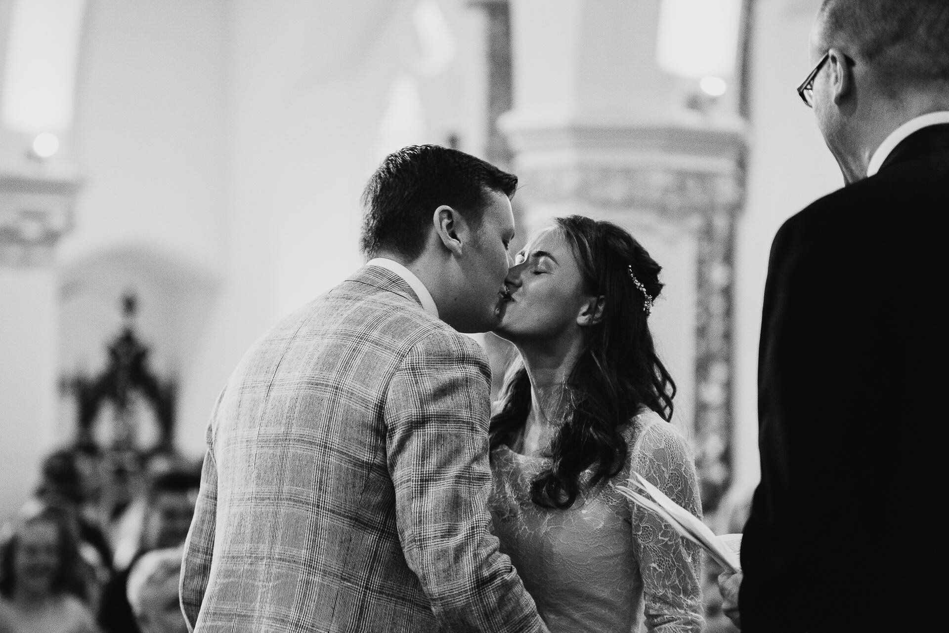 london-city-church-wedding-hampton-bushy-park-st-marys-church-066.jpg