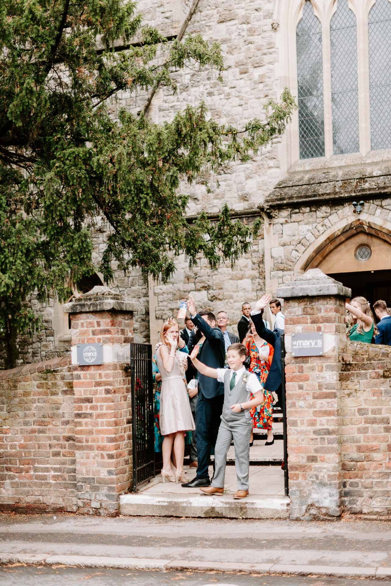 london-city-church-wedding-hampton-bushy-park-st-marys-church-109.jpg