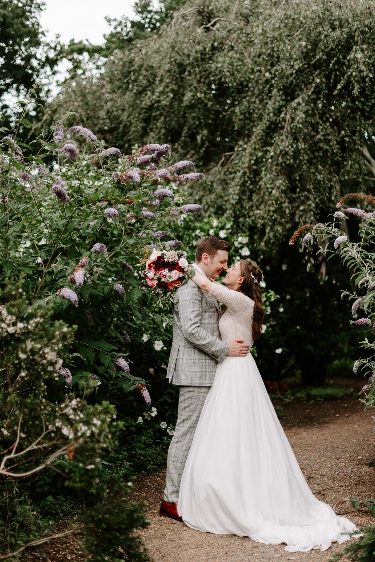 london-city-church-wedding-hampton-bushy-park-st-marys-church-123.jpg