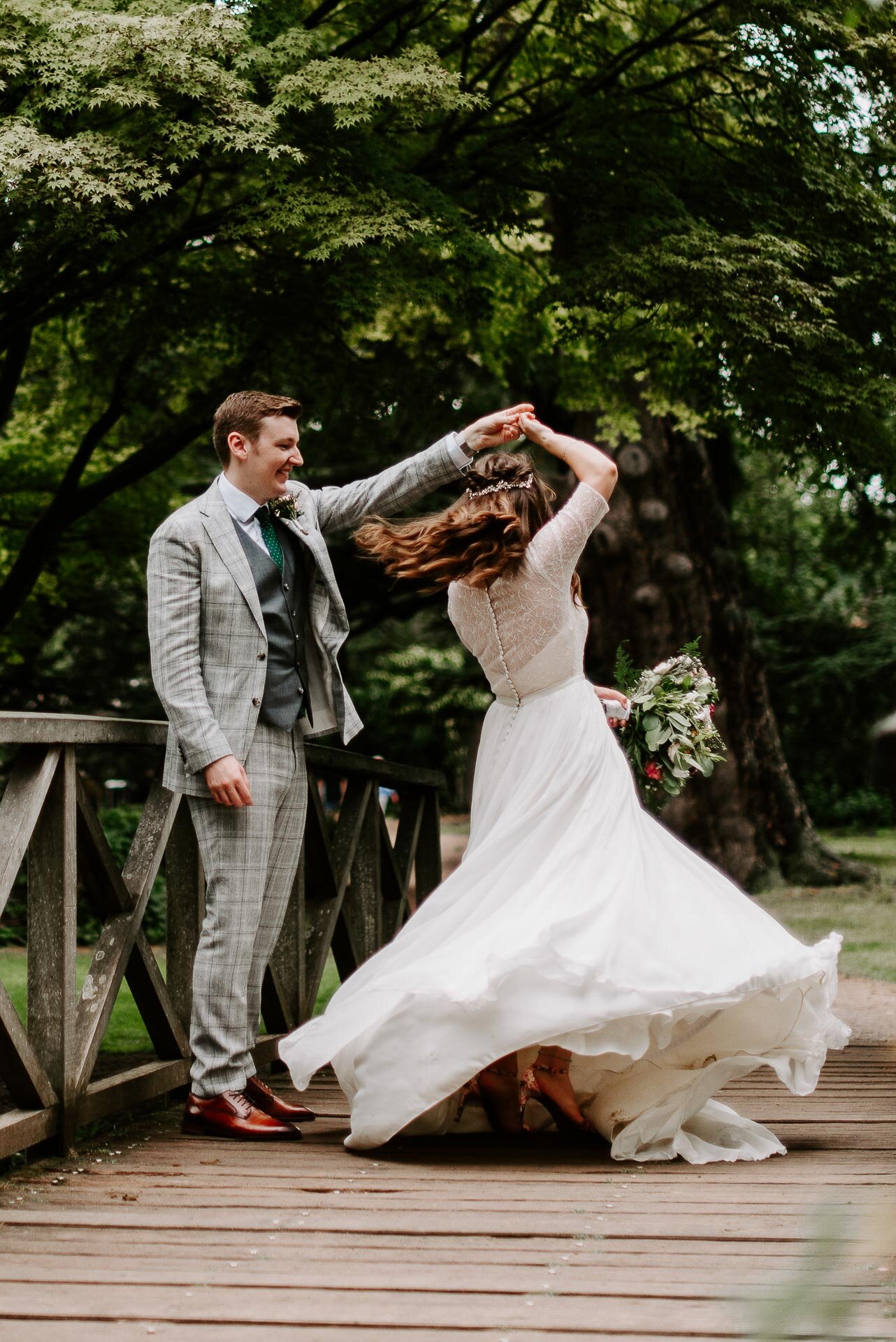 london-city-church-wedding-hampton-bushy-park-st-marys-church-133.jpg