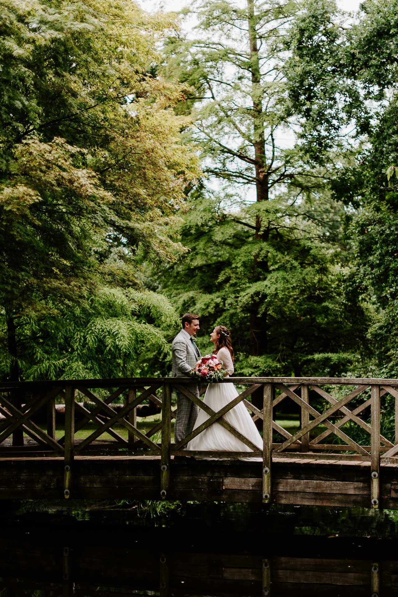 london-city-church-wedding-hampton-bushy-park-st-marys-church-137.jpg
