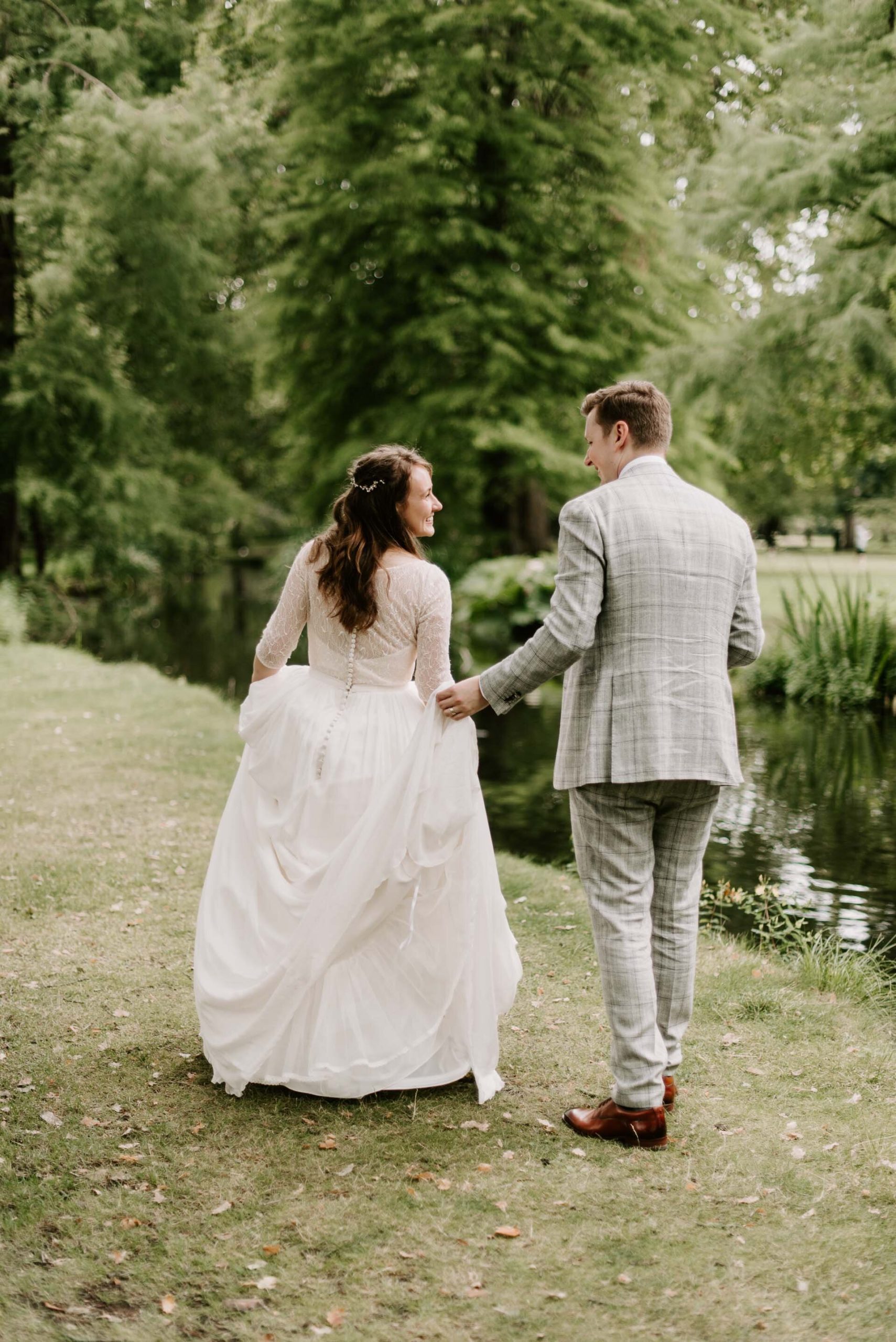 london-city-church-wedding-hampton-bushy-park-st-marys-church-140.jpg