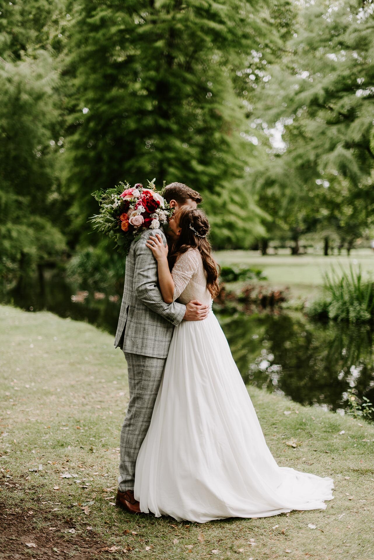 london-city-church-wedding-hampton-bushy-park-st-marys-church-157.jpg