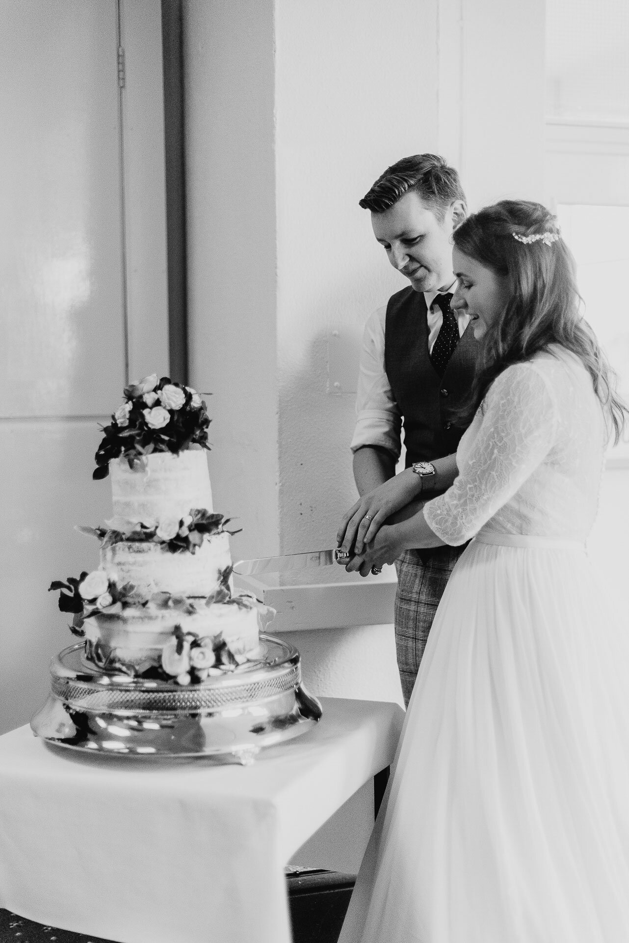 london-city-church-wedding-hampton-bushy-park-st-marys-church-173.jpg
