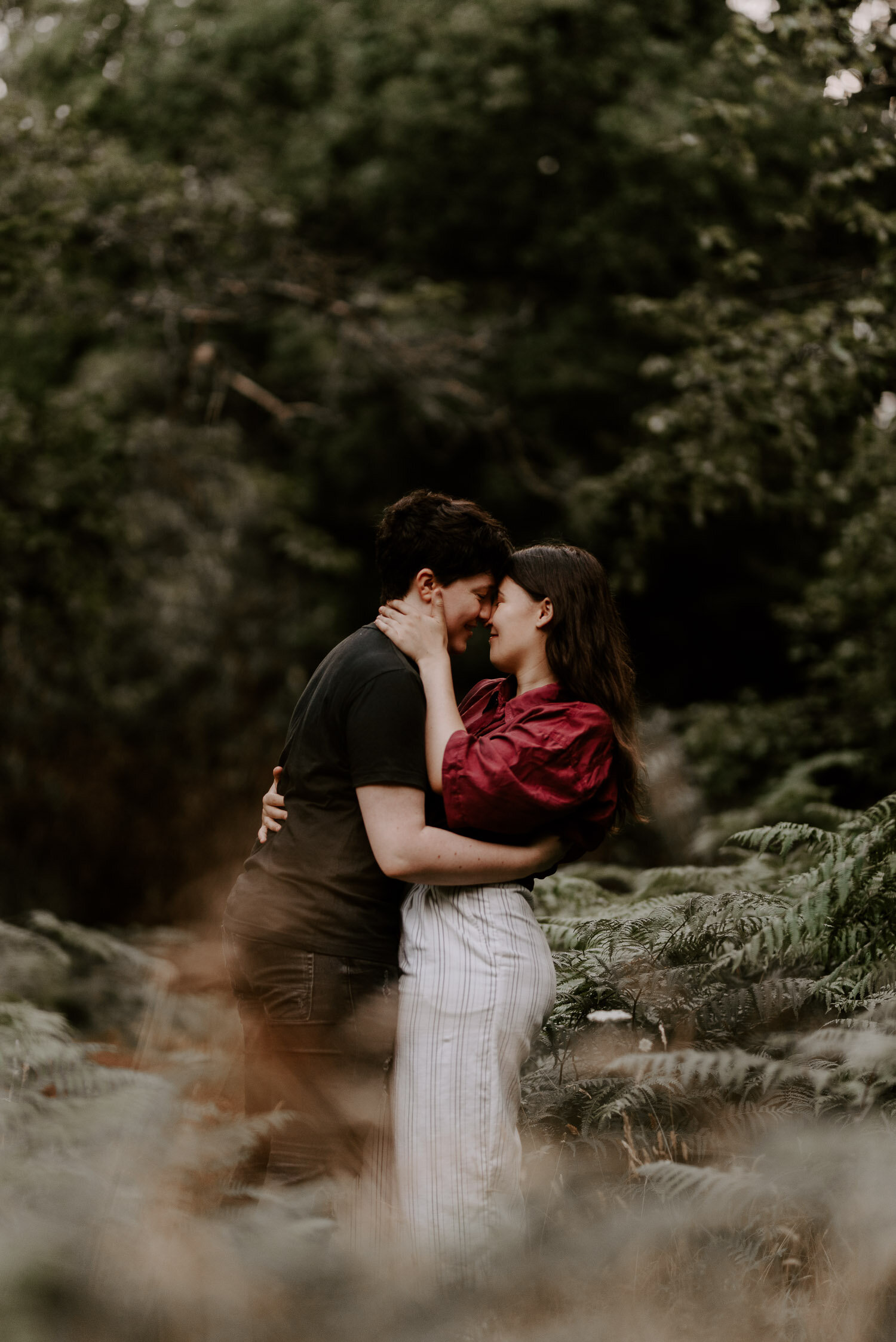 MegNiamh - Couple Shoot - Virginia Water - Laura Williams Photography -31.jpg
