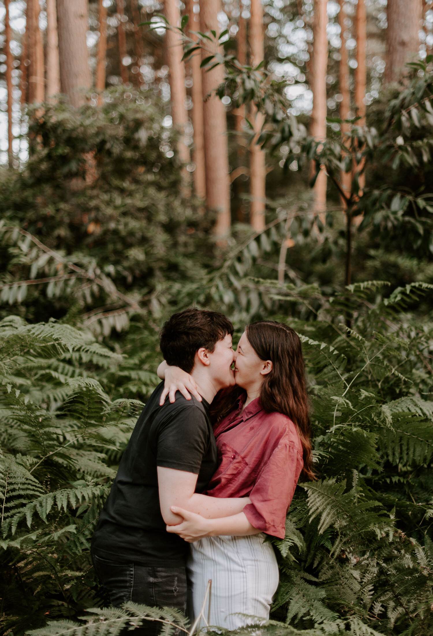 MegNiamh - Couple Shoot - Virginia Water - Laura Williams Photography -8.jpg