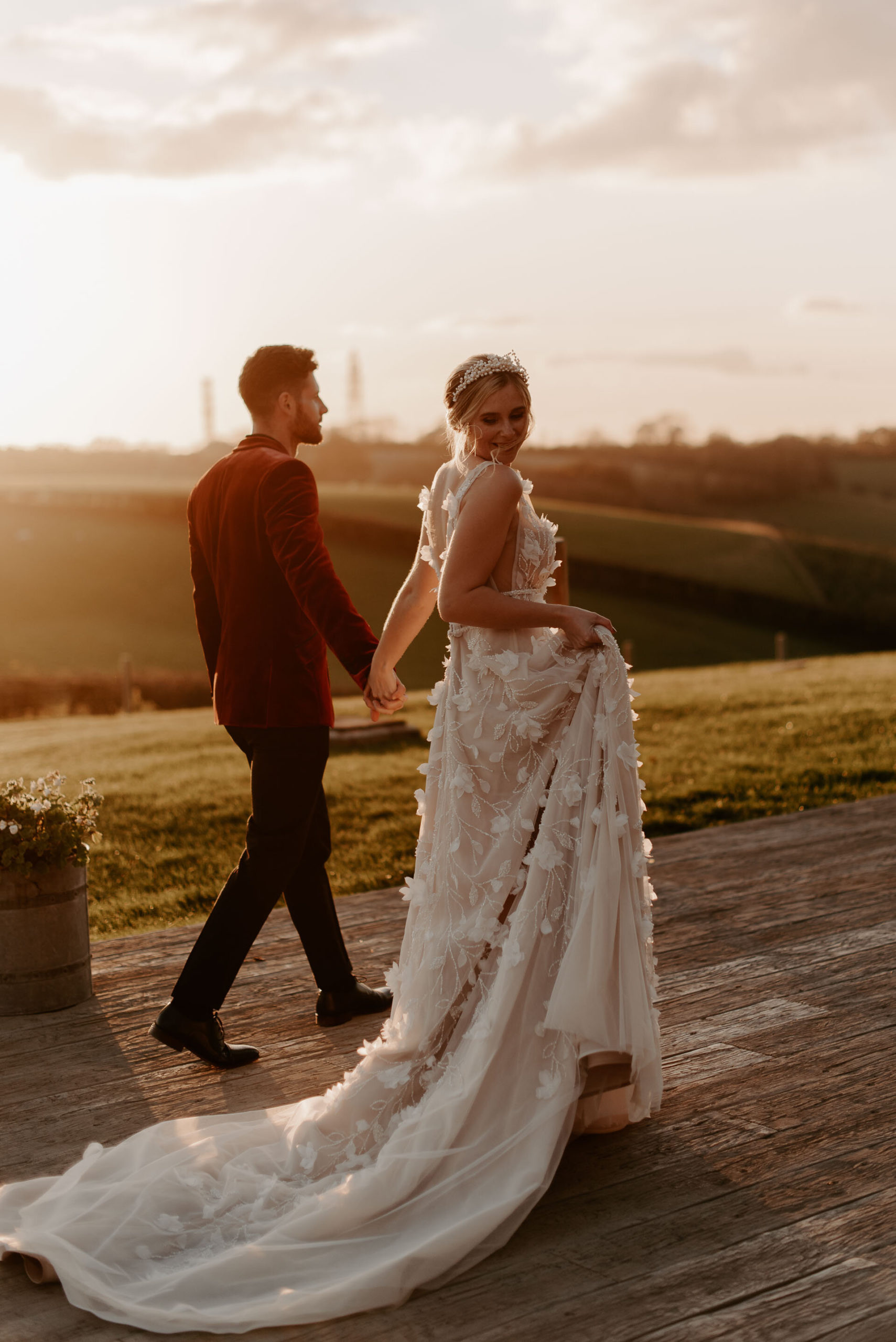 Botley-Hill-Barn-4-November-Laura-Williams-Photography-211.jpg