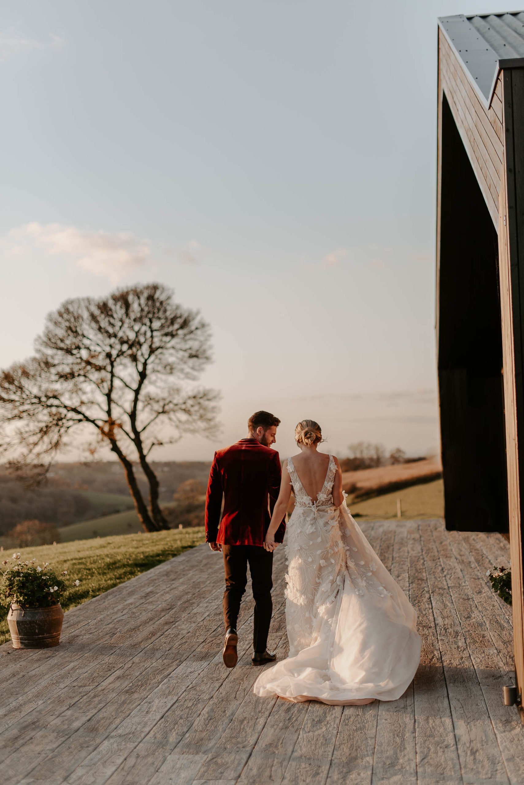 Botley-Hill-Barn-4-November-Laura-Williams-Photography-216.jpg