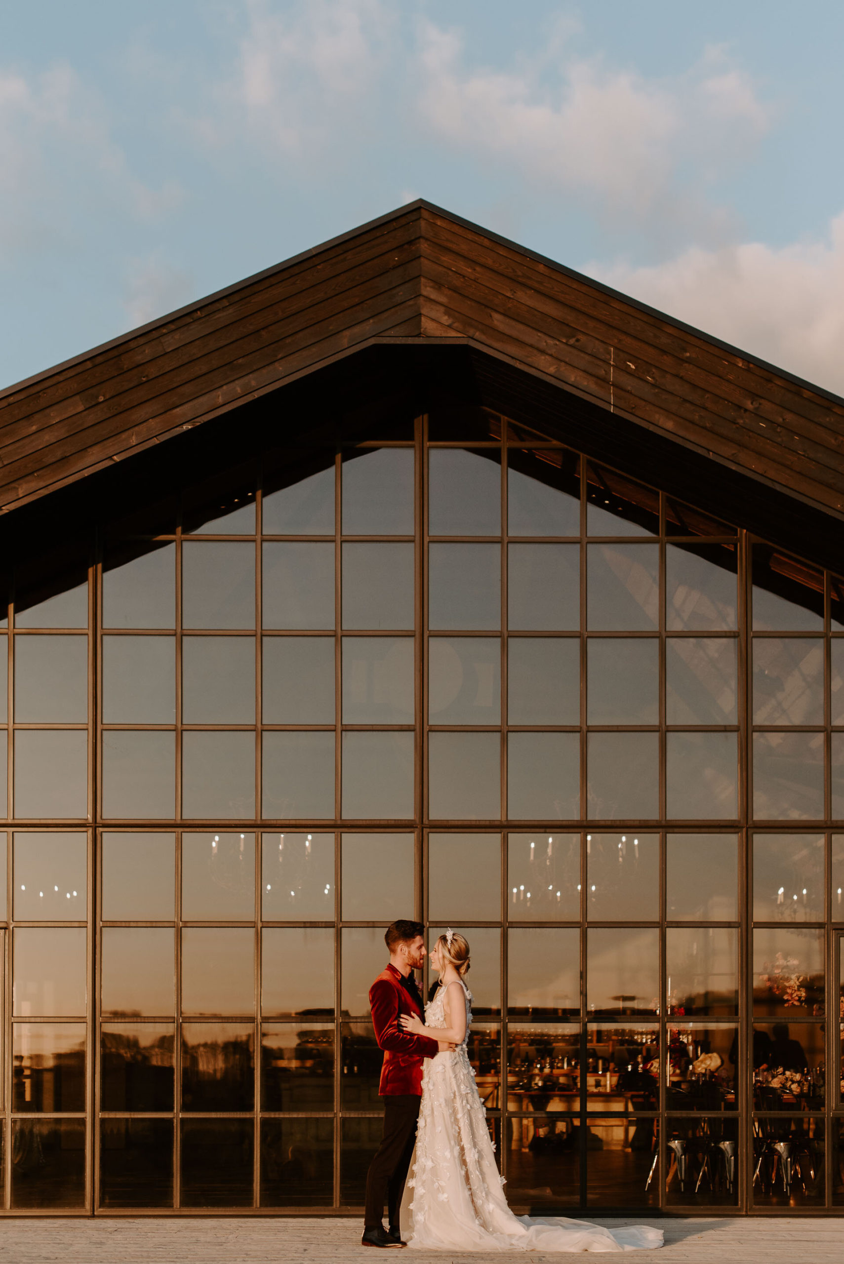 Botley-Hill-Barn-4-November-Laura-Williams-Photography-237.jpg