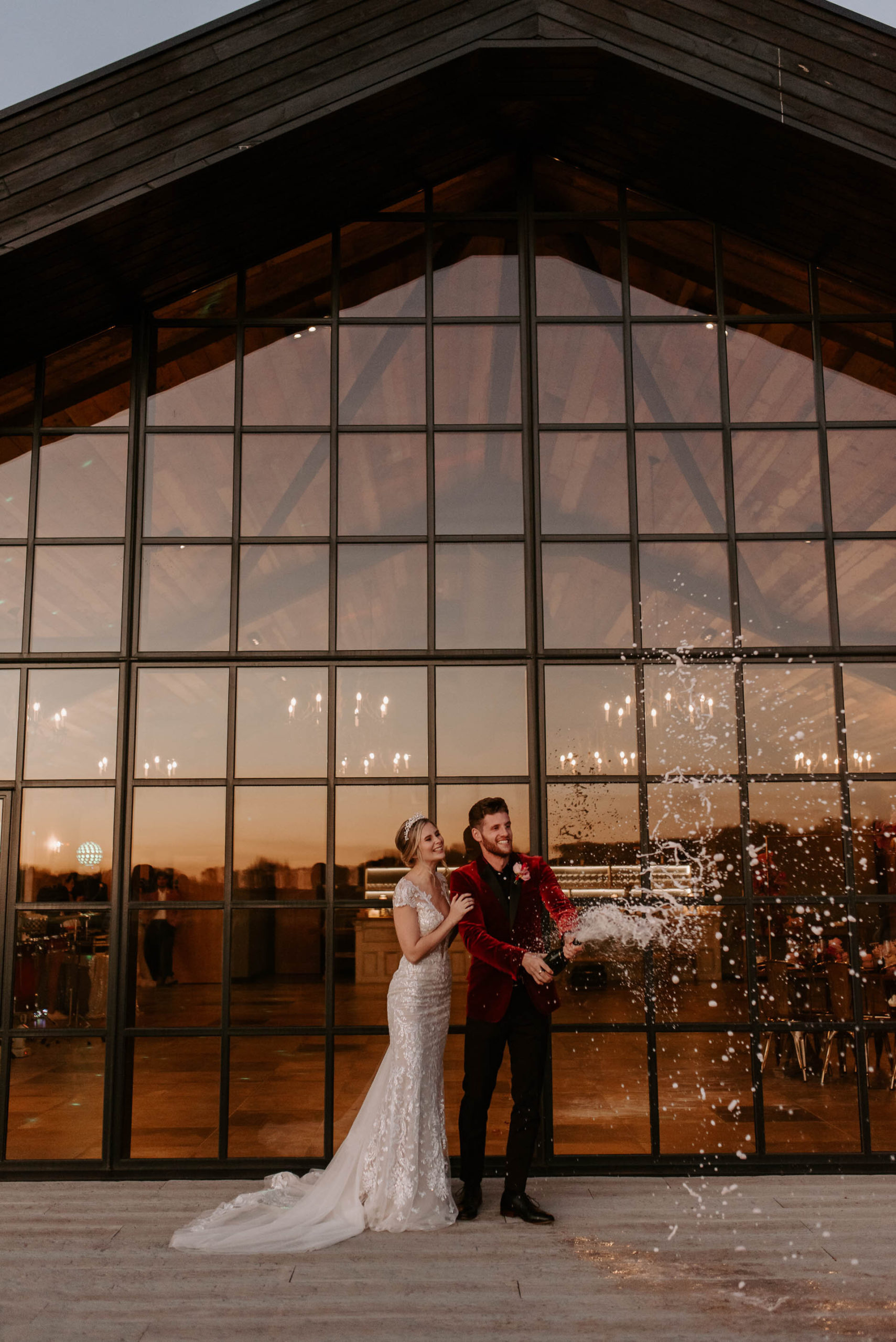 Botley-Hill-Barn-4-November-Laura-Williams-Photography-346.jpg