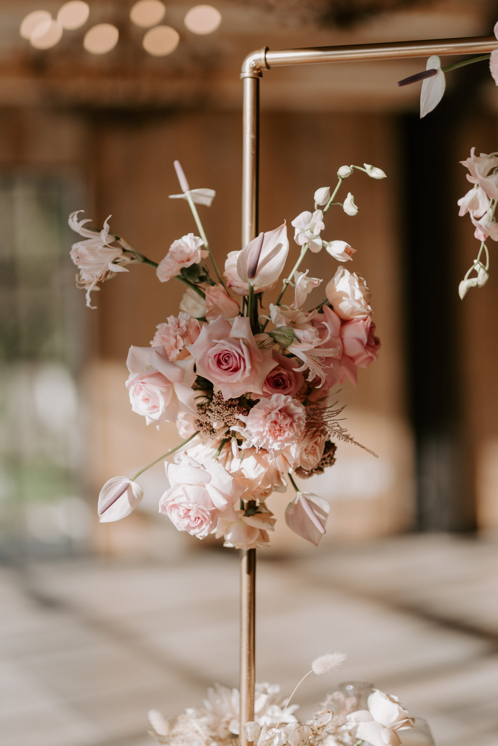 Botley-Hill-Barn-4-November-Laura-Williams-Photography-39.jpg