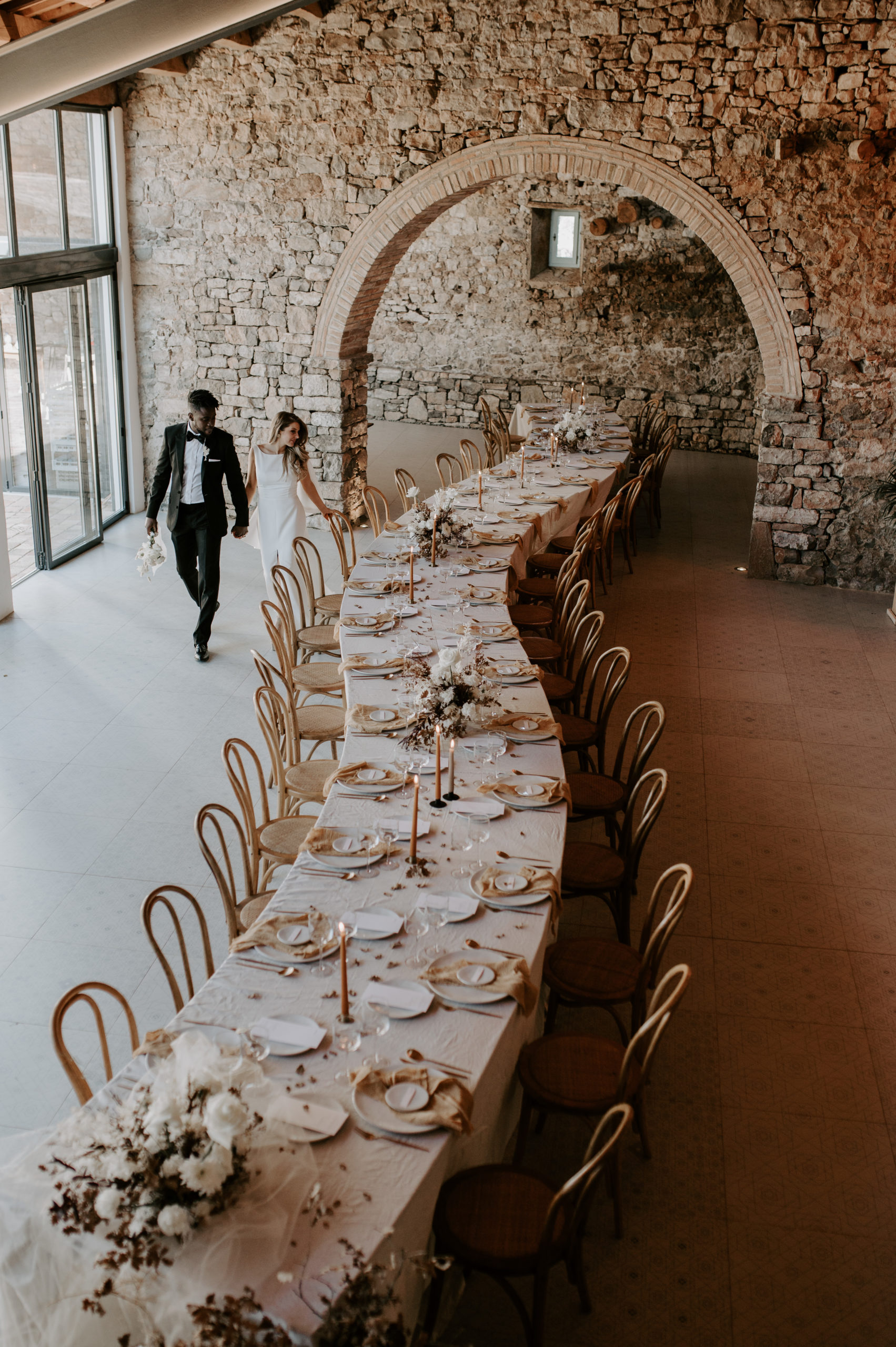 modern wedding table spanish villa with bride and groom