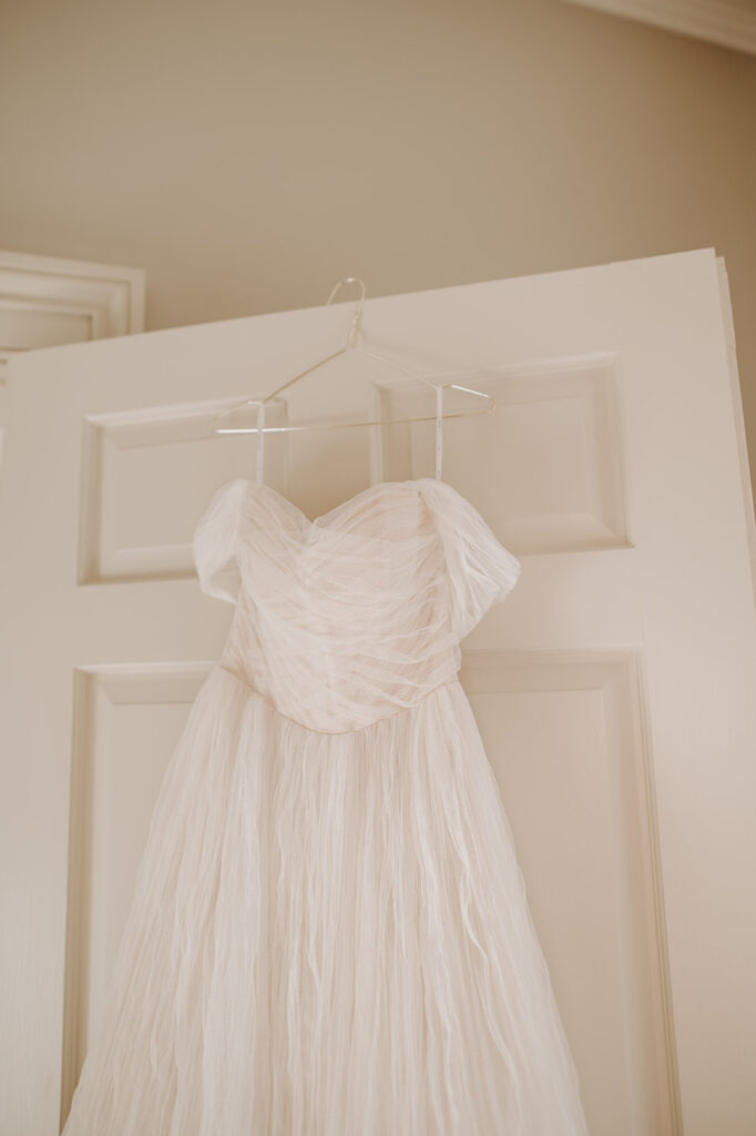 wedding dress
